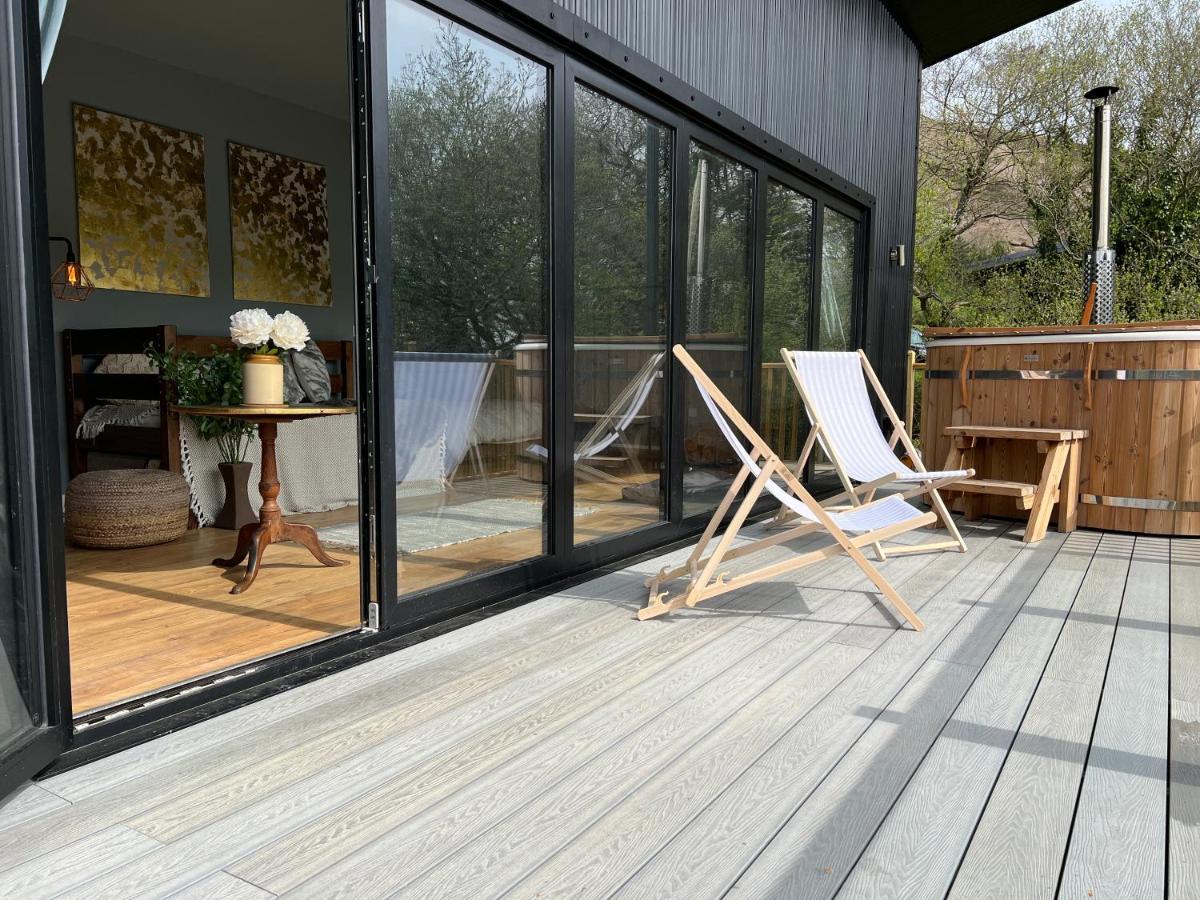 Luxury Lodge In The Treetops Llanbrynmair Exterior foto